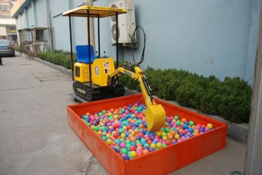 點(diǎn)擊查看詳細(xì)信息<br>標(biāo)題：旋轉(zhuǎn)90度游樂(lè)挖掘機(jī) 閱讀次數(shù)：3377