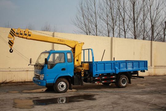 點擊查看詳細(xì)信息<br>標(biāo)題：國四5噸隨車吊 閱讀次數(shù)：3588