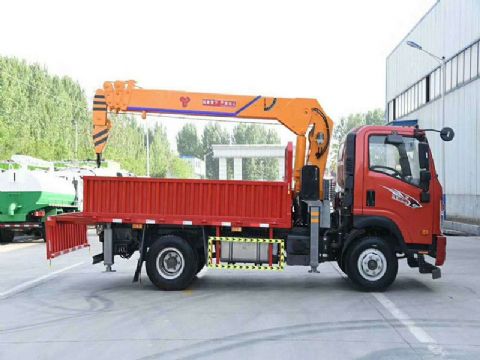 點(diǎn)擊查看詳細(xì)信息<br>標(biāo)題：3.2噸重汽王牌隨車吊 閱讀次數(shù)：2150