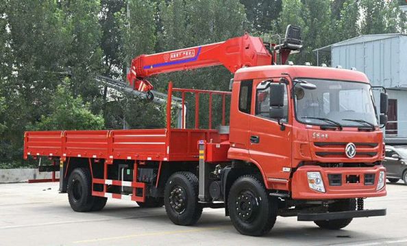 點(diǎn)擊查看詳細(xì)信息<br>標(biāo)題：貨箱7.1米前四后四 閱讀次數(shù)：2161