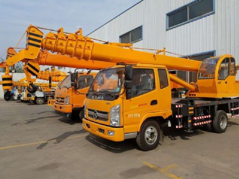 點(diǎn)擊查看詳細(xì)信息<br>標(biāo)題：8噸凱馬汽車(chē)吊 閱讀次數(shù)：2382